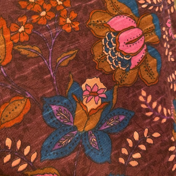 New! Vintage America Women's Printed Blouse Top (Italian Plum Floral) - Picture 8 of 9